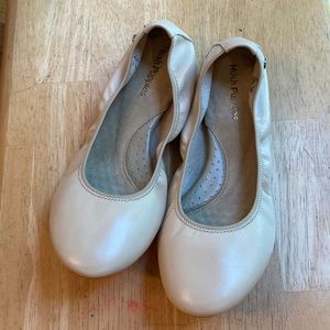 Leather ballet flat - like new